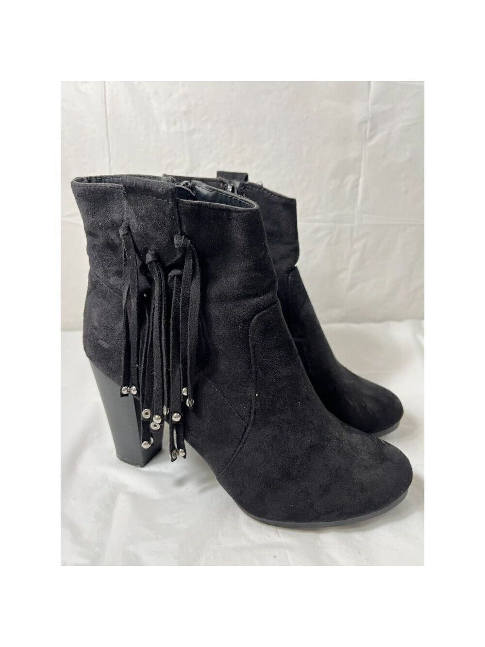 Breekelle's western ankle boot fringe studded size 7.5